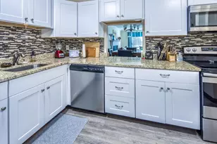 1516 S Lakeside Dr, Lake Worth Beach, FL 33460 - Photo 9