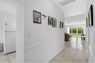 13984 Via Flora #B, Delray Beach, FL 33484 - Photo 11
