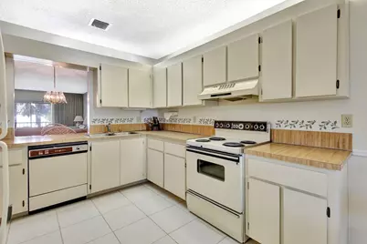 1600 SE Saint Lucie Boulevard SE #211, Stuart, FL 34996 - Photo 15
