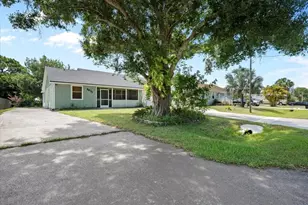6015 Raintree Trail, Fort Pierce, FL 34982 - Photo 3