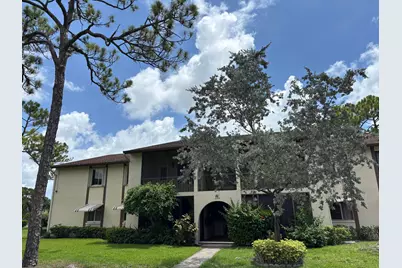 335 Knotty Pine Circle #D2, Greenacres, FL 33463 - Photo 1