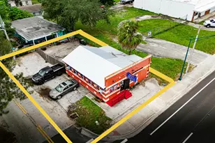 1901 Orange Ave, Fort Pierce, FL 34950 - Photo 1