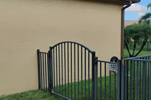 11922 SW Crestwood Cir, Port Saint Lucie, FL 34987 - Photo 23