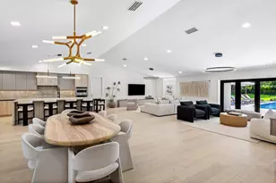 8090 Twin Lake Dr, Boca Raton, FL 33496 - Photo 11