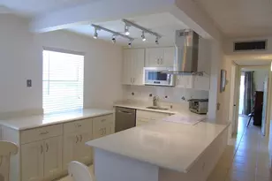 219 Normandy E, Delray Beach, FL 33484 - Photo 3