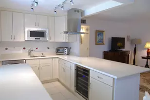 219 Normandy E, Delray Beach, FL 33484 - Photo 5