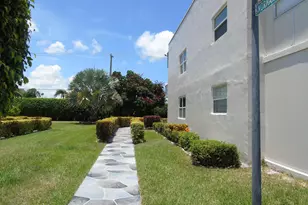 219 Normandy E, Delray Beach, FL 33484 - Photo 23