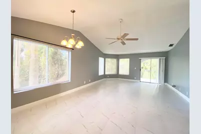 815 W Boynton Beach Boulevard #16-201, Boynton Beach, FL 33426 - Photo 3