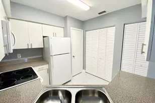 815 W Boynton Beach Blvd, Boynton Beach, FL 33426 - Photo 9