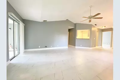 815 W Boynton Beach Boulevard #16-201, Boynton Beach, FL 33426 - Photo 5