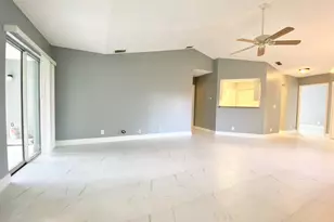 815 W Boynton Beach Blvd, Boynton Beach, FL 33426 - Photo 5