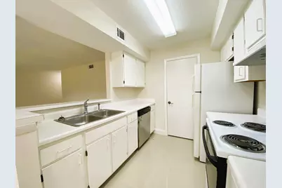 815 W Boynton Beach Boulevard #7-102, Boynton Beach, FL 33426 - Photo 13