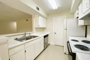 815 W Boynton Beach Blvd, Boynton Beach, FL 33426 - Photo 13