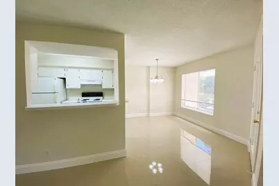 815 W Boynton Beach Boulevard #7-102, Boynton Beach, FL 33426 - Photo 9