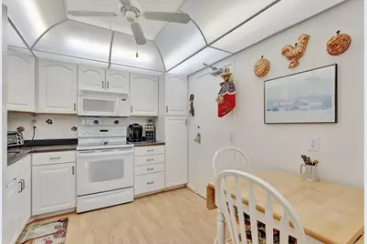 10777 W Sample Road #207, Coral Springs, FL 33065 - Photo 7