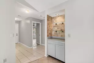 400 Club Cir, Boca Raton, FL 33487 - Photo 25