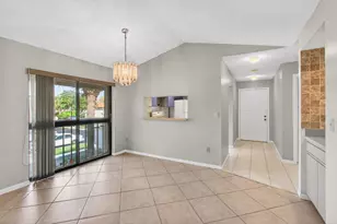 400 Club Cir, Boca Raton, FL 33487 - Photo 19