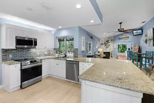 702 SE Adams Ct, Port Saint Lucie, FL 34984 - Photo 21