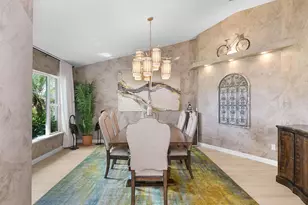 702 SE Adams Ct, Port Saint Lucie, FL 34984 - Photo 9