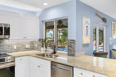 702 SE Adams Court, Port Saint Lucie, FL 34984 - Photo 25