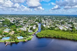 702 SE Adams Ct, Port Saint Lucie, FL 34984 - Photo 85