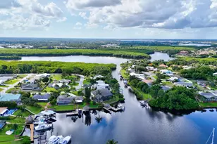 702 SE Adams Ct, Port Saint Lucie, FL 34984 - Photo 81