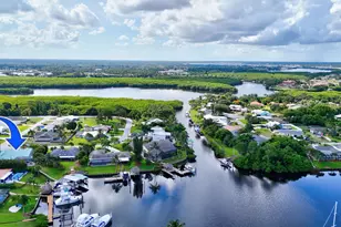 702 SE Adams Ct, Port Saint Lucie, FL 34984 - Photo 77