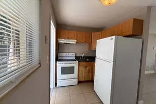 400 Metcalf Ct, West Palm Beach, FL 33407 - Photo 3