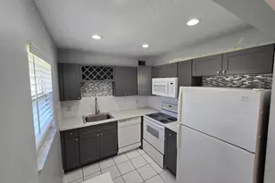 89 Saxony B, Delray Beach, FL 33446 - Photo 9