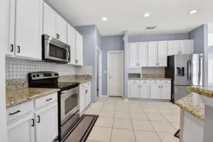 1282 Pebble Ridge Ln, West Palm Beach, FL 33411 - Photo 17