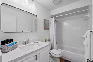 615 Club Dr, Palm Beach Gardens, FL 33418 - Photo 15