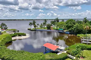 2660 NW Collins Cove Rd, Stuart, FL 34994 - Photo 5