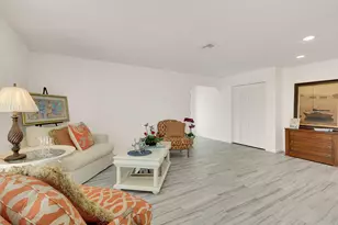 3824 SE Fairway E, Stuart, FL 34997 - Photo 7