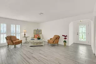 3824 SE Fairway E, Stuart, FL 34997 - Photo 9