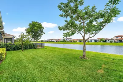 16070 Key Biscayne Lane, The Acreage, FL 33470 - Photo 27