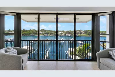 543 Bay Colony Drive N #Slip 8, North Palm Beach, FL 33408 - Photo 1