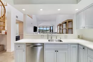 543 Bay Colony Dr N, Juno Beach, FL 33408 - Photo 17