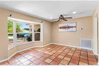 7815 NW 1st Street, Margate, FL 33063 - Photo 7
