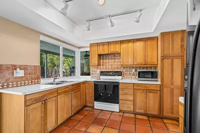 7815 NW 1st Street, Margate, FL 33063 - Photo 11