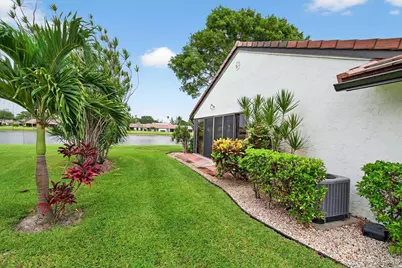 5707 Parkwalk Circle E, Boynton Beach, FL 33472 - Photo 41