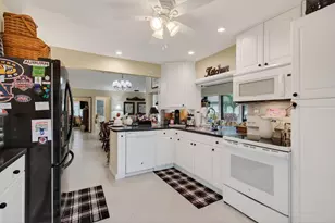 5707 Parkwalk Cir E, Boynton Beach, FL 33472 - Photo 17