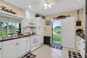 5707 Parkwalk Cir E, Boynton Beach, FL 33472 - Photo 19