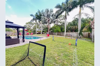 970 SW Versailles Avenue, Port Saint Lucie, FL 34953 - Photo 7