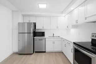 150 Lake Nancy Ln, West Palm Beach, FL 33411 - Photo 7