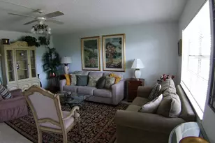 865 Flanders S, Delray Beach, FL 33484 - Photo 5