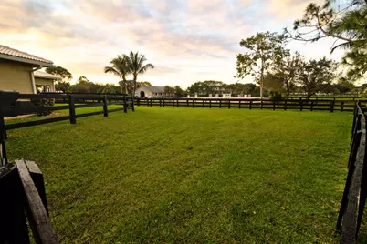 2040 Canter Way, Wellington, FL 33414 - Photo 23