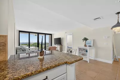 336 Golfview Road #905, North Palm Beach, FL 33408 - Photo 13