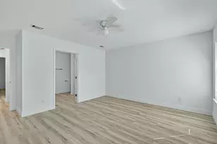 2205 S 33rd S St, Fort Pierce, FL 34947 - Photo 13