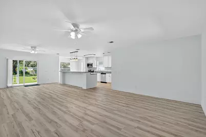 2206 S 34th Street, Fort Pierce, FL 34947 - Photo 3