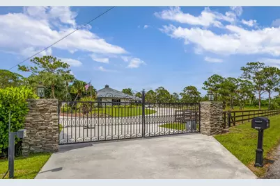 11085 86th Street N, Palm Beach Gardens, FL 33412 - Photo 5